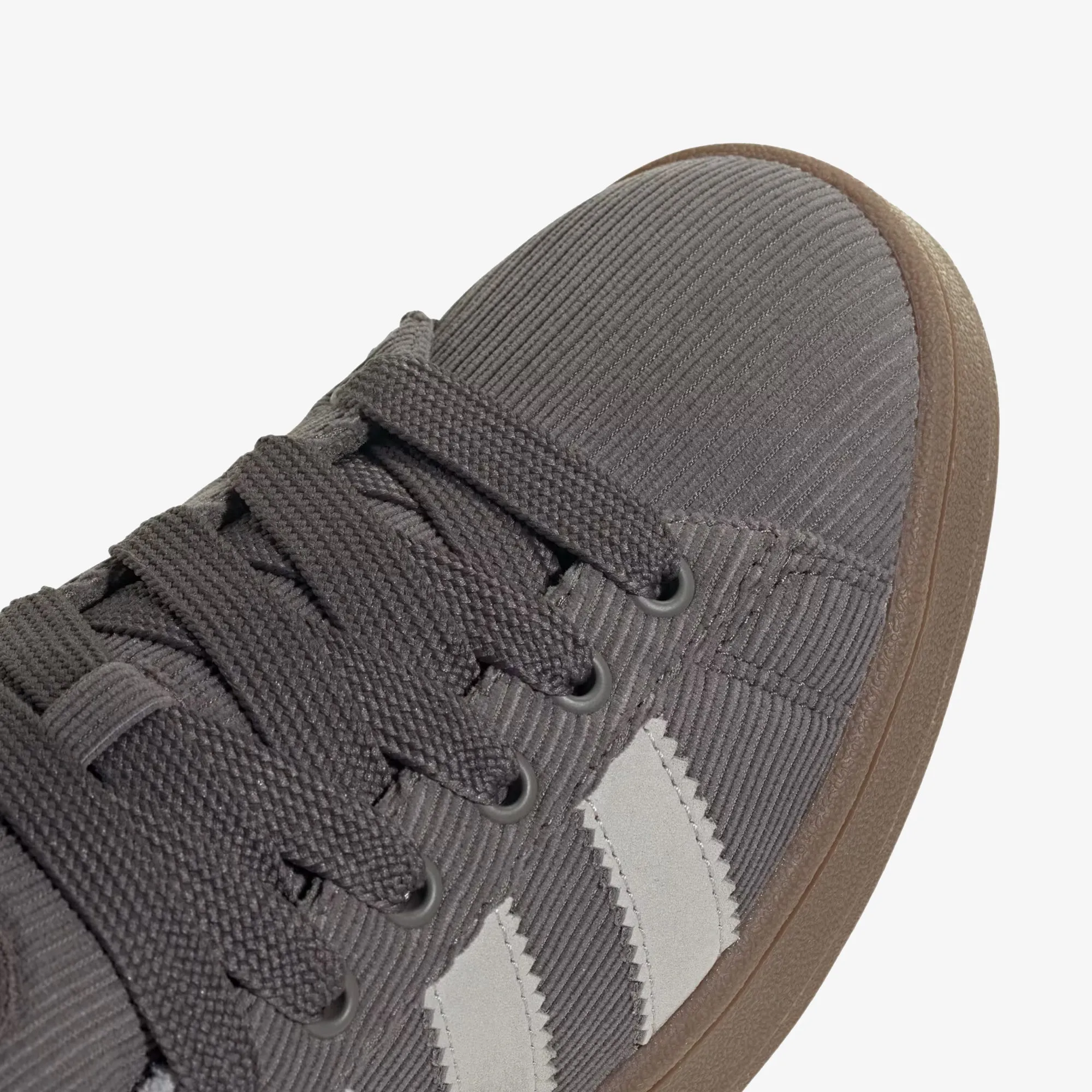 ADIDAS ORIGINALS | CAMPUS 00S { CHARCOAL/PANTONE/FTWR WHITE