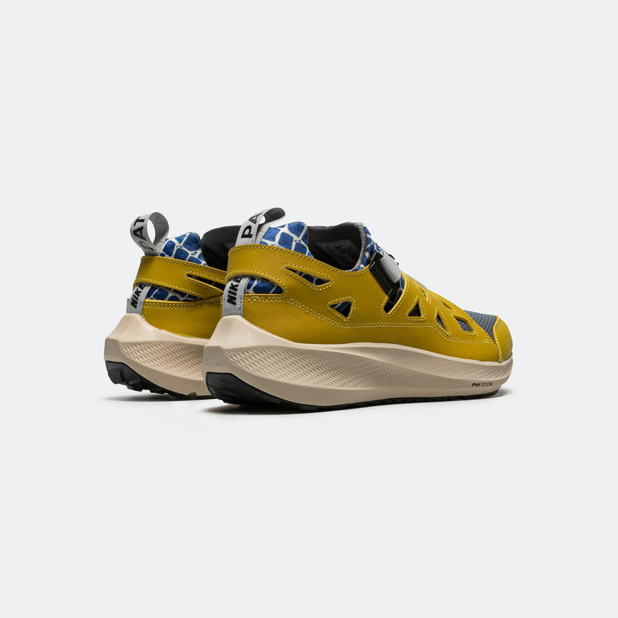 Air Huarache 20Y24 x Patta - Saffron Quartz/Cool Grey-Sanddrift