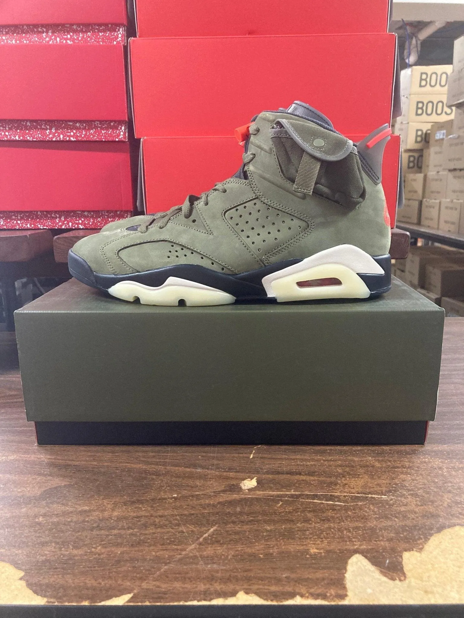 Air Jordan 6 Retro Travis Scott Olive