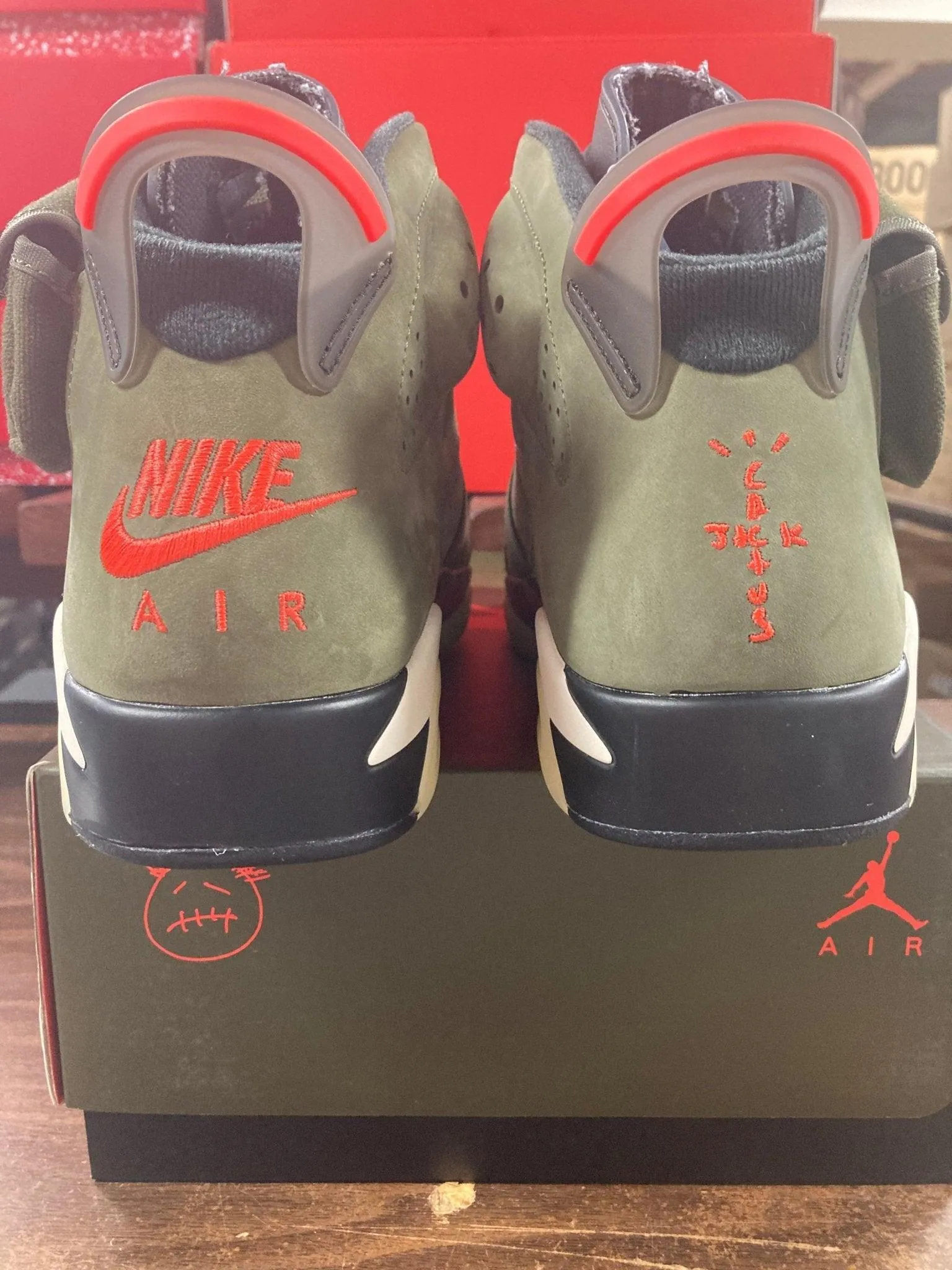 Air Jordan 6 Retro Travis Scott Olive