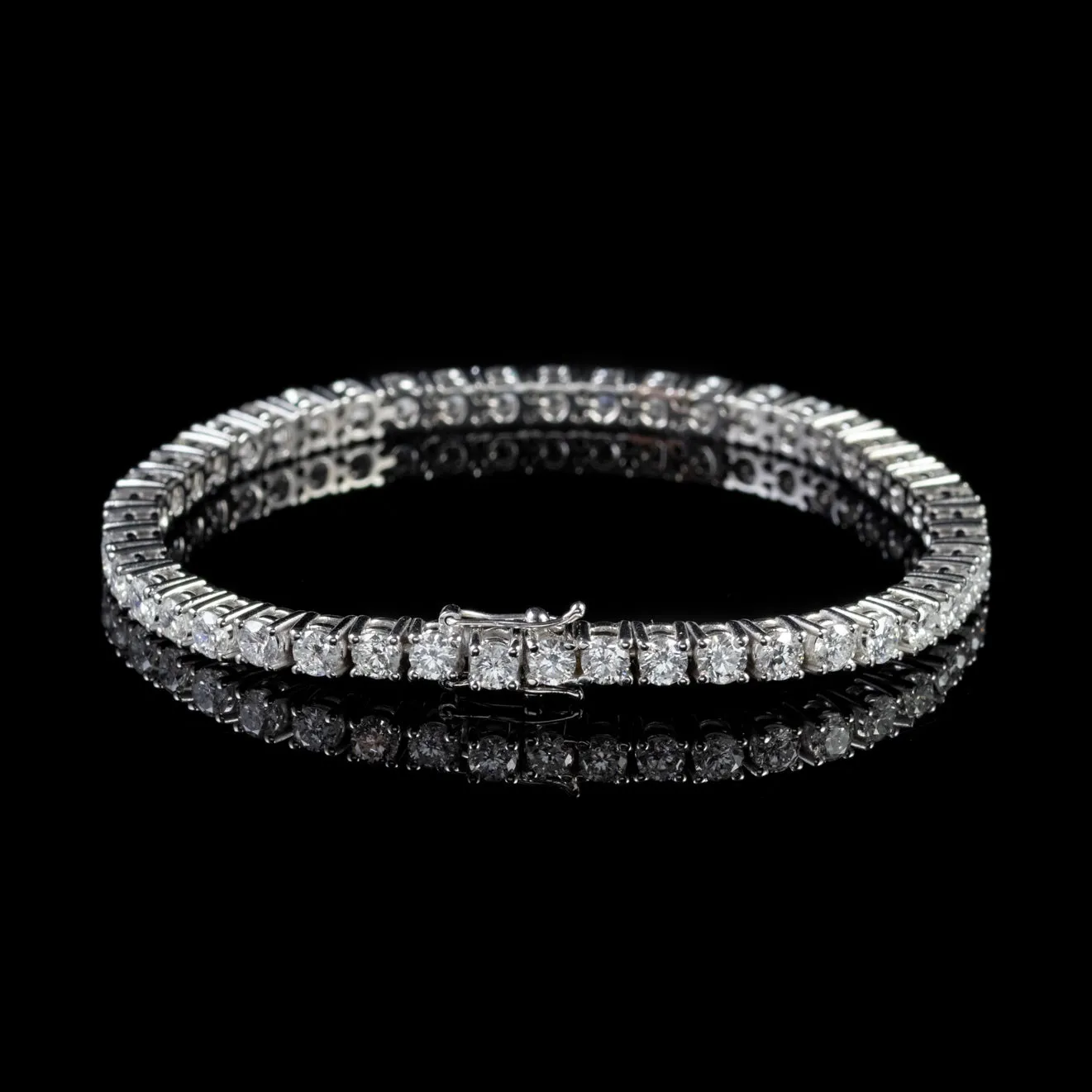 Art Deco Style Diamond Tennis Bracelet 7Ct Of Diamond 18Ct White Gold