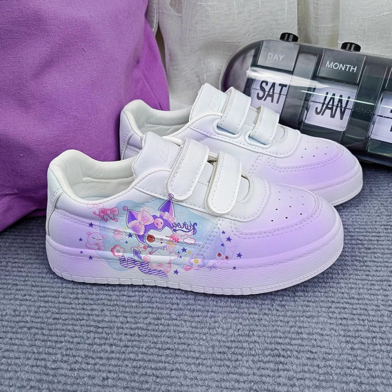 “Dream” Cartoon Print Student Sneakers Kids Size with Velcro Fastener