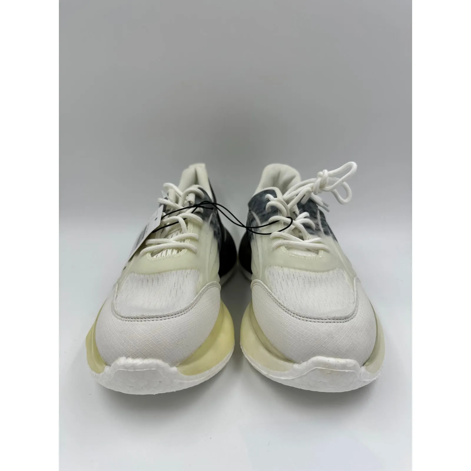 Men's Size 6.5, Reflective Low Top White to Black Ombre Running Sneakers