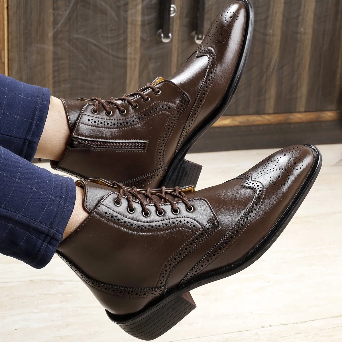 New Stylish And Comfortable Formal Office Wear Height Increasing Boots