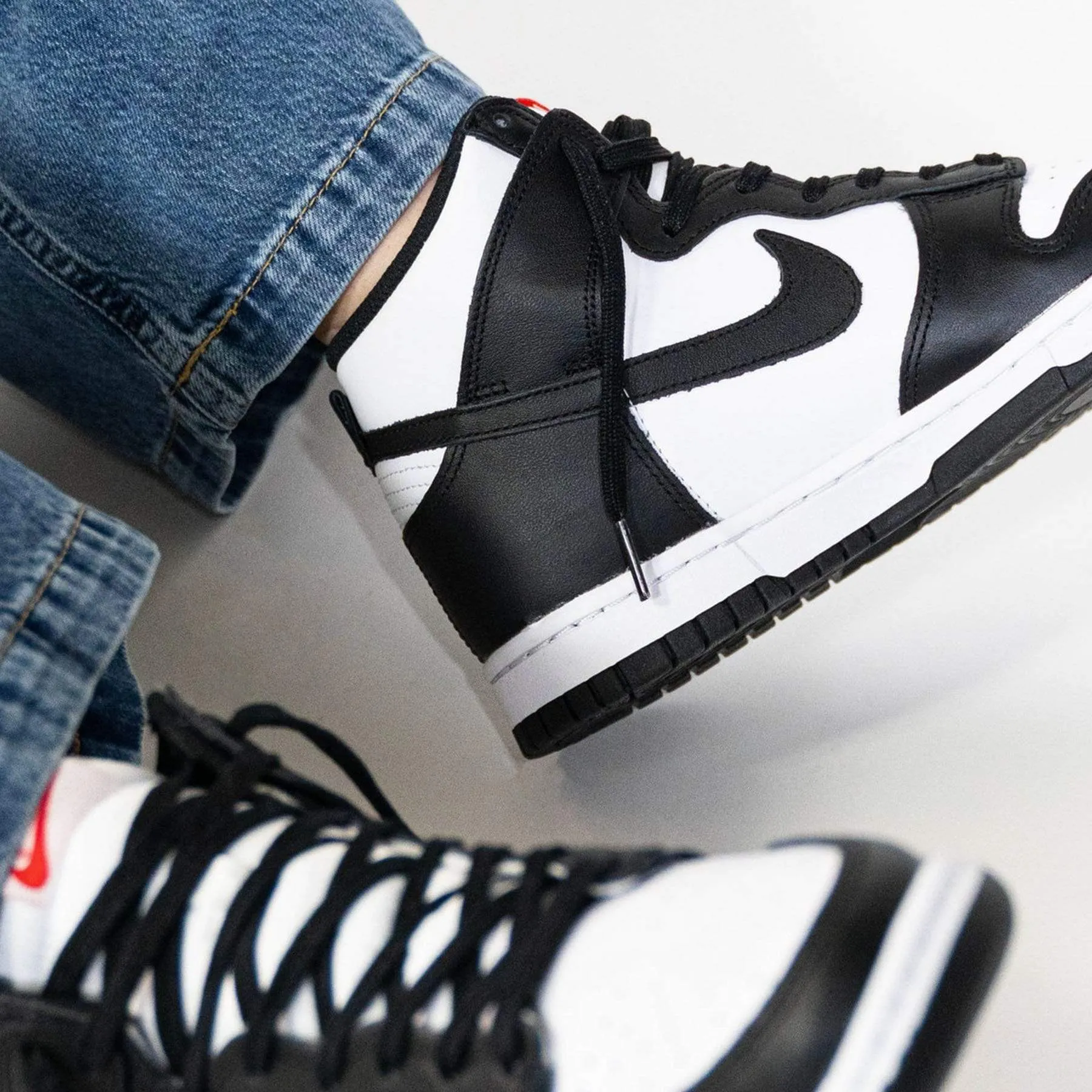 Nike Dunk High Wmns 'Black White'