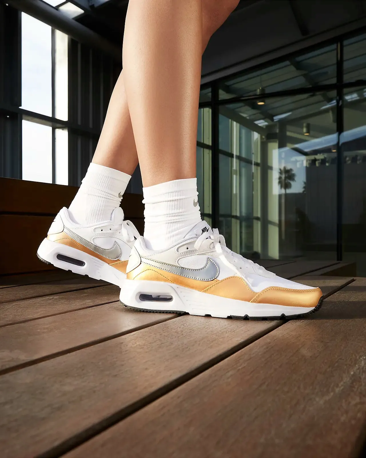 NIKE WOMENS AIR MAX SC - White/Metallic Gold/Black/Metallic Silver