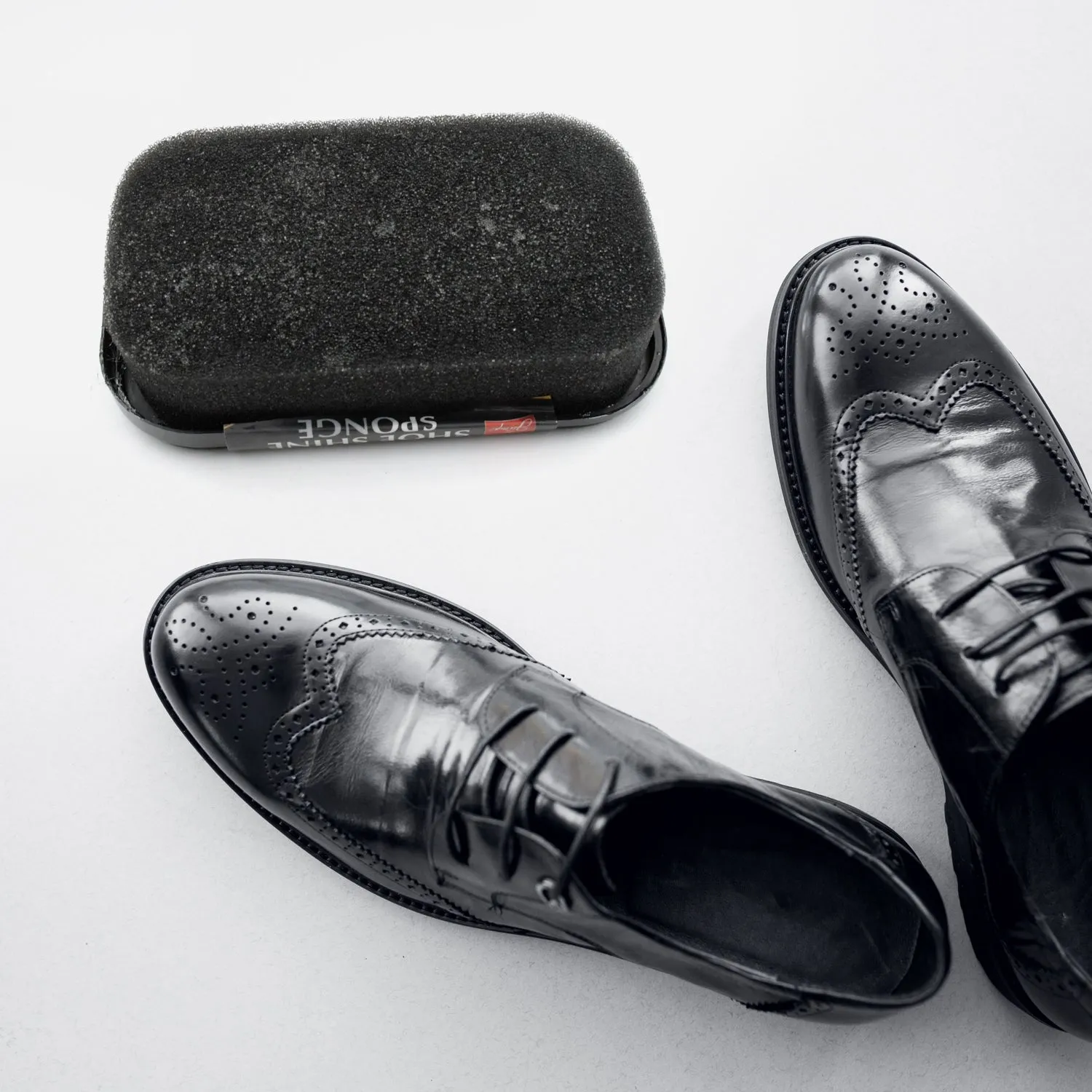 Shoe Shiner and Shoe Polish For All Colours Leather Shoes, Formal Shoes, Oxford Shoes & Dress Shoes (1 Pc)