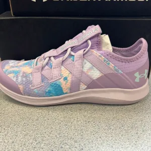 Under Armour Girls' Pre-School UA Infinity 3 Sky Running Shoes